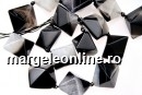 Natural agate, druzy quartz , black - white, 3D square, 23mm