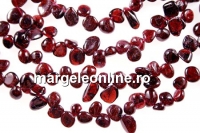 Margele granat rosu intens, neregulat, 9-13mm