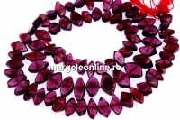 Margele granat rosu intens, neregulat, 7-11mm