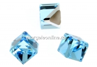 Swarovski, cabochon cub, aquamarine comet argent, 8mm - x1