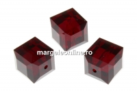 Swarovski, margele cub, garnet, 8mm - x1
