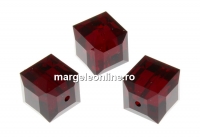 Swarovski, margele cub, garnet, 8mm - x1