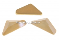 Swarovski, triangle alpha cabochon, ivory cream, 12mm - x1