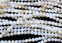 White marbled mother-of-pearl beads, round, 4mm